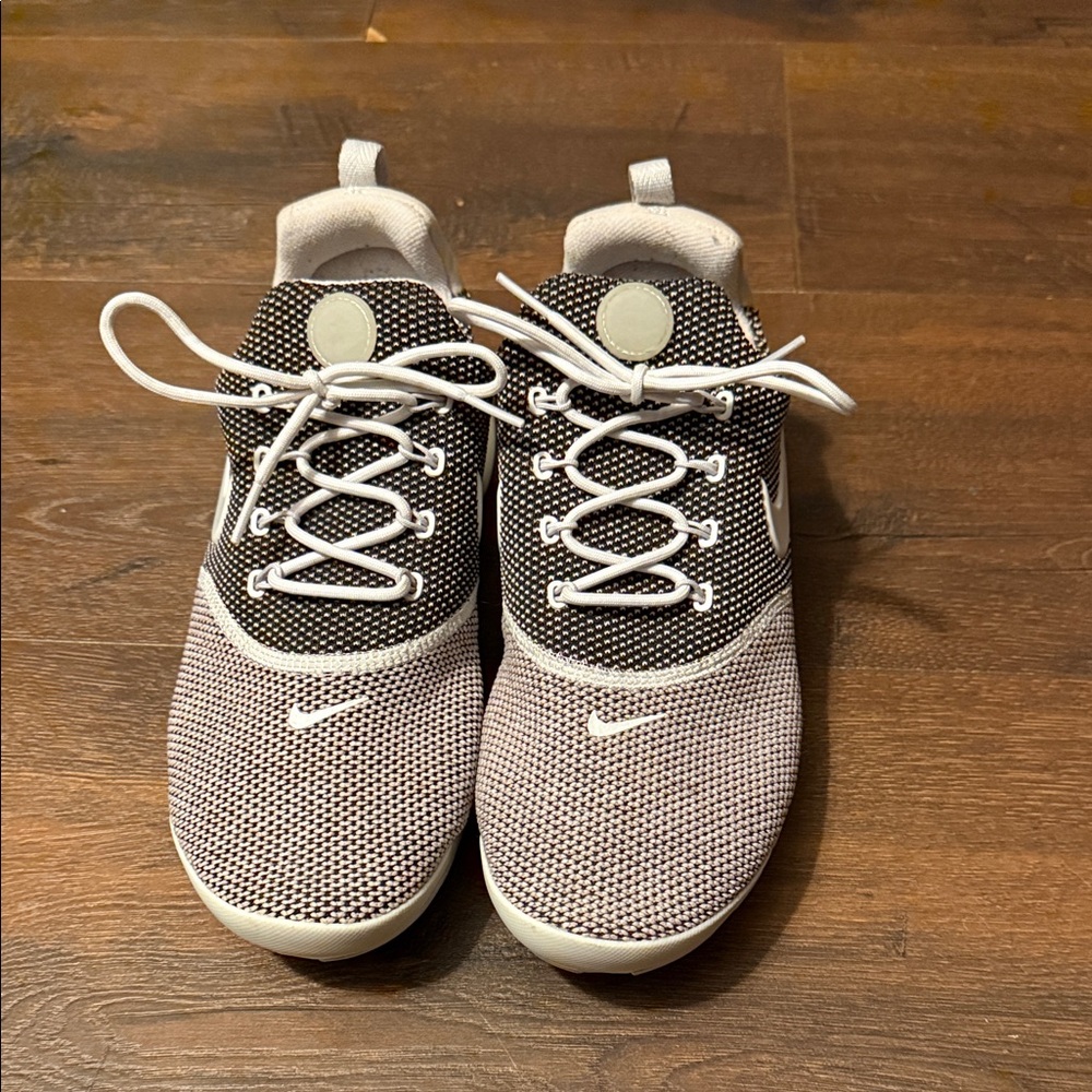Nike Black and Gray Athletic Shoes